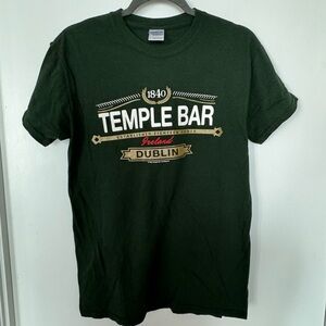 Green Temple Bar Dublin shirt